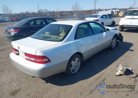 2000 Lexus Es 300 z USA, uszkodzony, nr VIN JT8BF28G4Y5102404